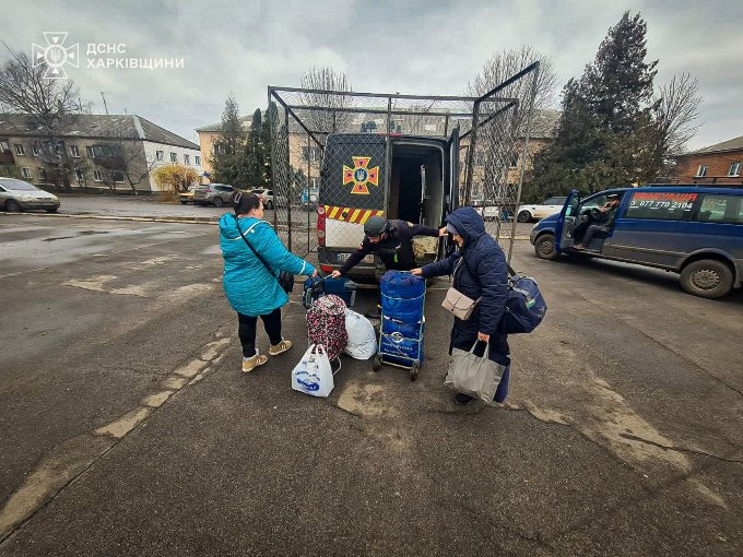 Новини Харкова: евакуювали двох жінок із прифронтового села Старовірівка